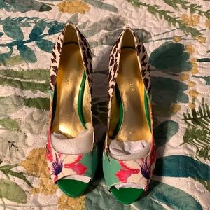 Nine West spiked tropical patterned heels.  Never worn.